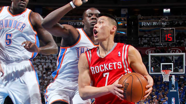 Rockets' Lin leaves Game 2 with muscle contusion