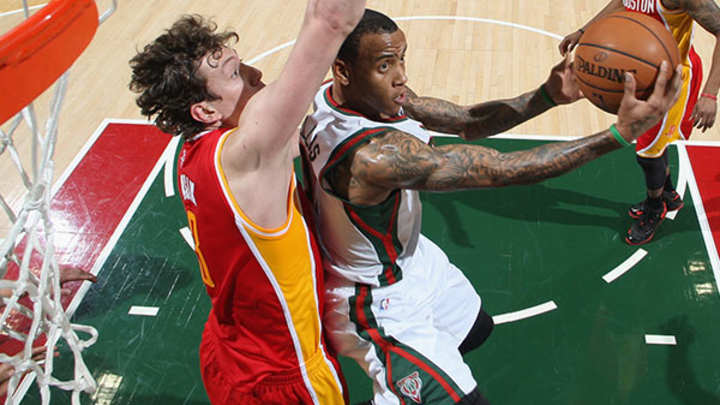 Report: Monta Ellis rejected Milwaukee Bucks' two-year contract offer Report: Monta Ellis rejected Milwaukee Bucks' two-year contract offer