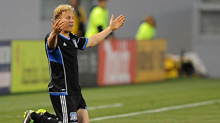 MLS suspends Earthquakes' Steven Lenhart for rough play