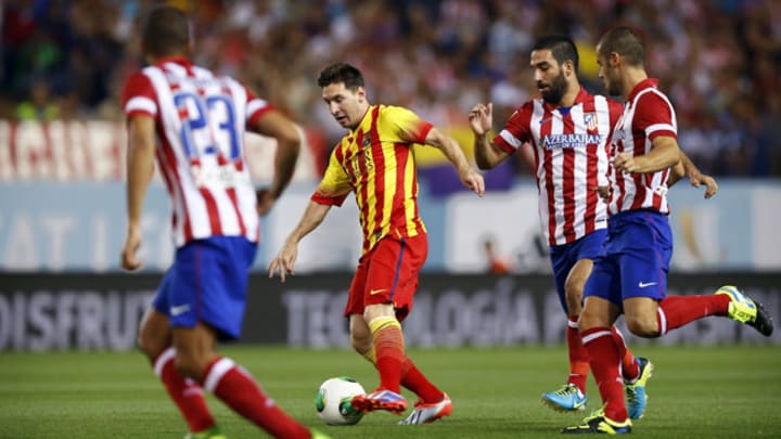 Lionel Messi has bruised thigh; return unclear