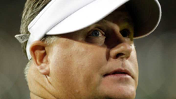 Chip Kelly staying at Oregon, spurning NFL possibilities with Eagles, Browns