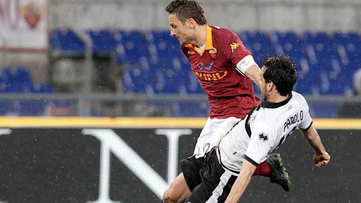 Francesco Totti wants new AS Roma contract Francesco Totti wants new AS Roma contract