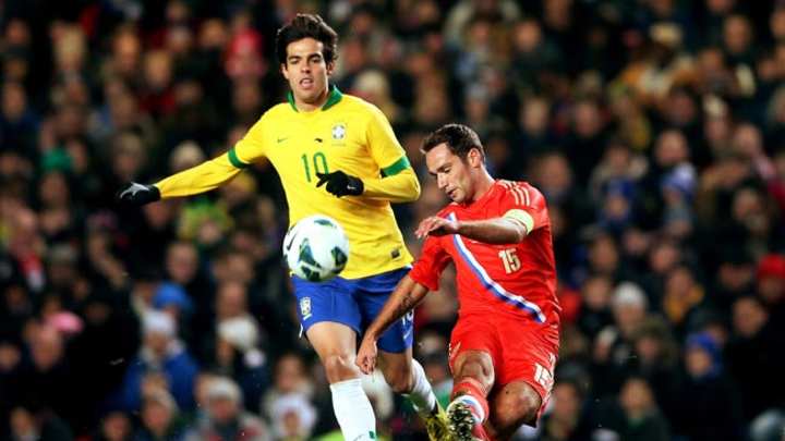Ronaldinho, Kaka bypassed for Brazil's Confederations Cup roster