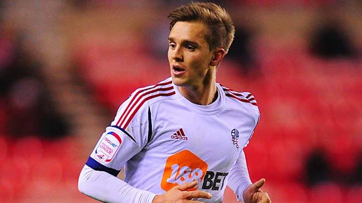 Stuart Holden joins Sheffield Wednesday from Bolton