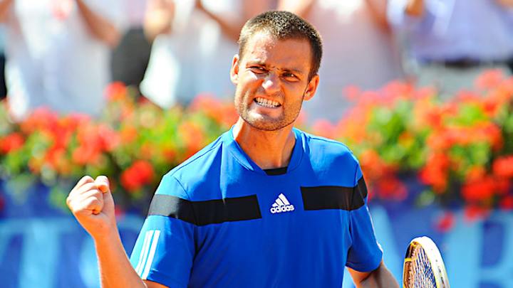 Mikhail Youzhny wins first Swiss Open title