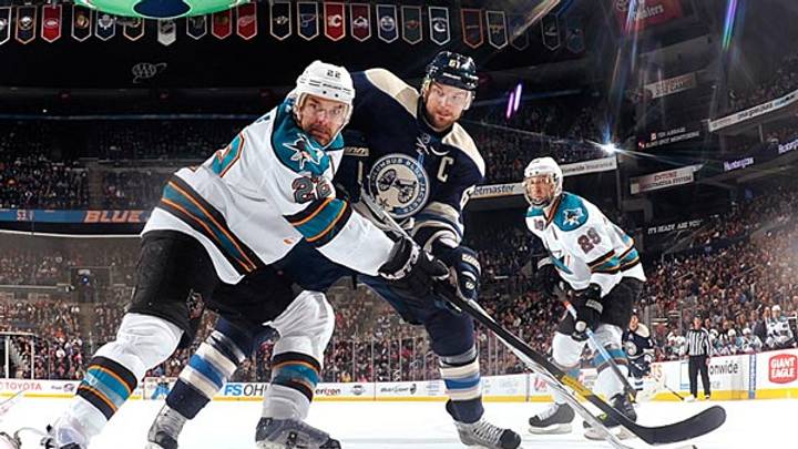 Top Line: Regular season loss haunts Sharks; spectacular Quick; more links