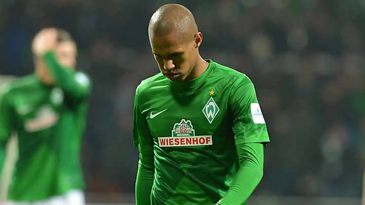 Bremen defender Gebre Selassie breaks hand