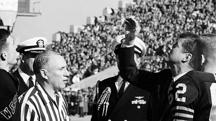 The Coin JFK Would Have Tossed at 1963 Army-Navy Game Was Used in This Year's Match The Coin JFK Would Have Tossed at 1963 Army-Navy Game Was Used in This Year's Match
