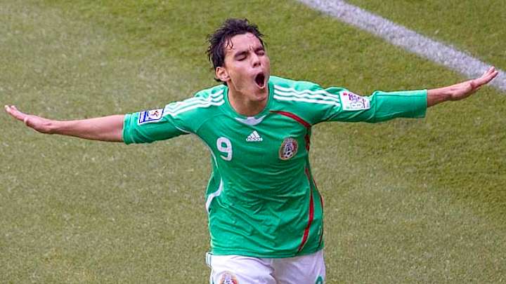 Mexico sets roster for U.S. World Cup qualifier