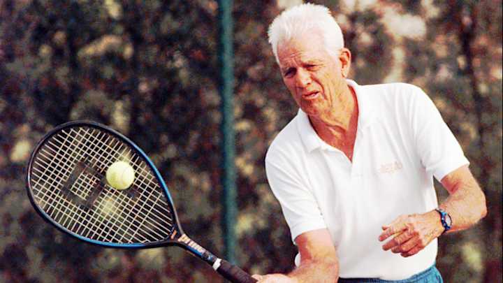 Ex-Davis Cup, Wimbledon champ Gardnar Mulloy turns 100