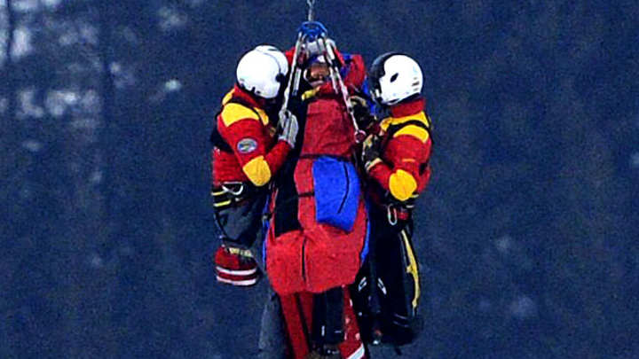 Lindsey Vonn mending after surgery on right knee