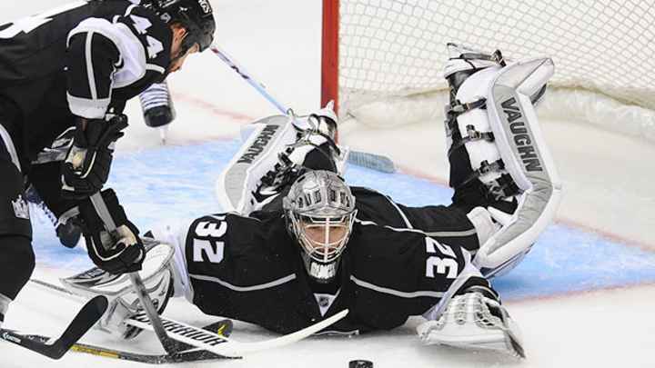 NHL playoffs: Kings look ready to repeat in shutout Game 1 win over Sharks NHL playoffs: Kings look ready to repeat in shutout Game 1 win over Sharks