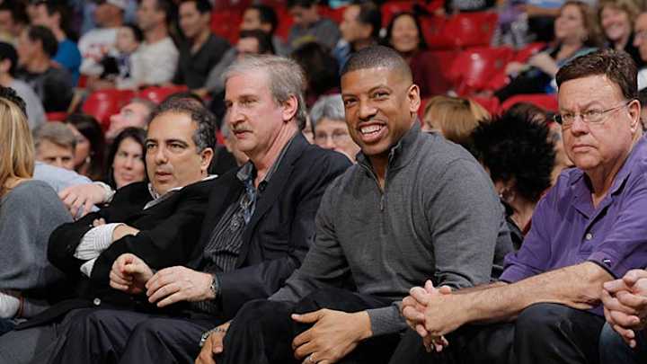 Sacramento running out of time to save Kings Sacramento running out of time to save Kings