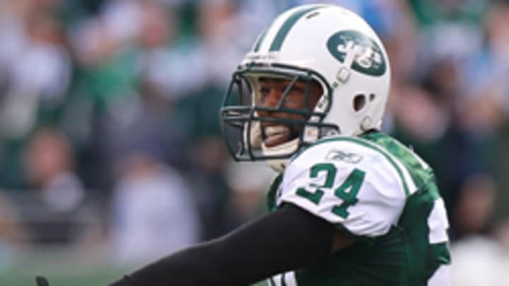 Jets' Darrelle Revis on trade rumors: 'I need answers and I'm not getting any'