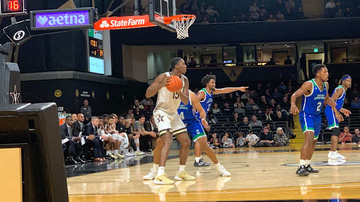 Vanderbilt Basketball Hosts Liberty Saturday
