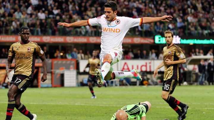 PSG spending spree continues as Marquinhos joins