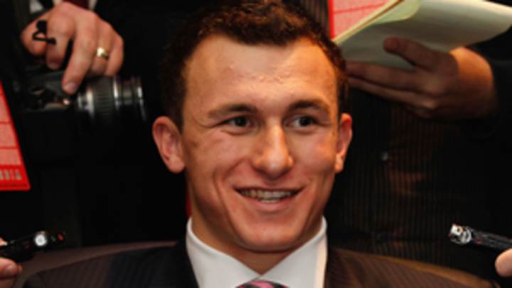 Johnny Manziel taking all Texas A&M classes online