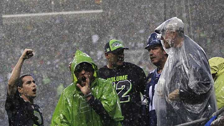 Mysterious whistle, weather delay make for bizarre first quarter in Seattle Mysterious whistle, weather delay make for bizarre first quarter in Seattle