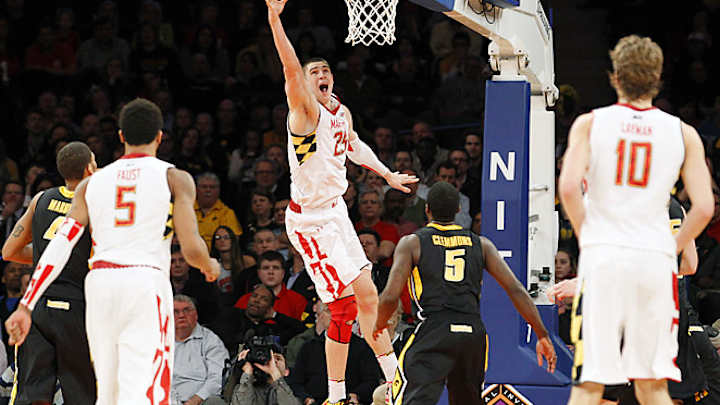 Former Maryland center Len to miss six months after surgery