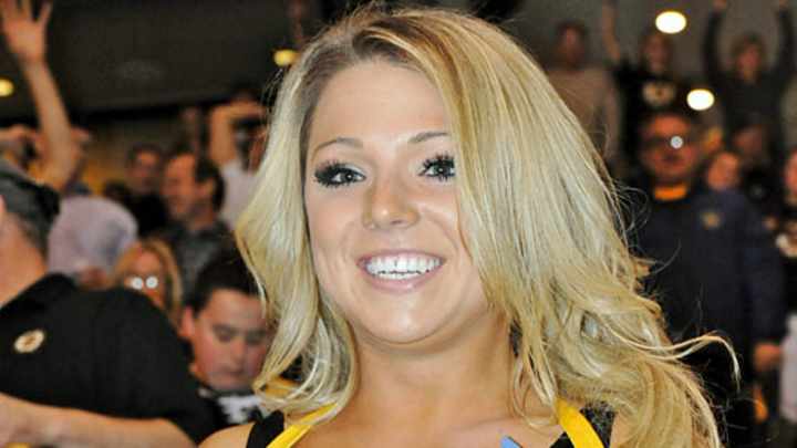 Boston Bruins Ice Girls