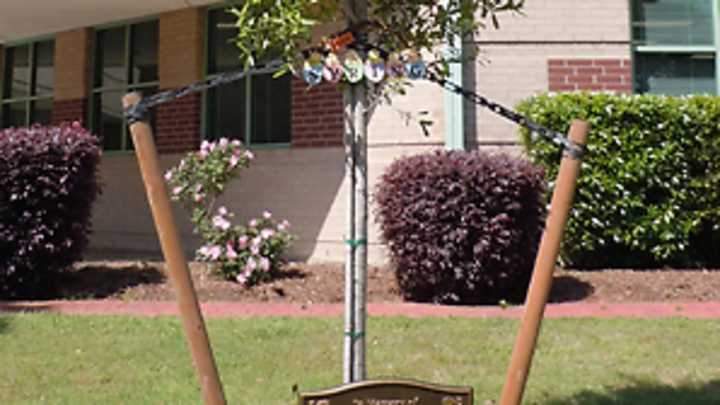 A tragedy tests faith, brings Houston Baptist program together