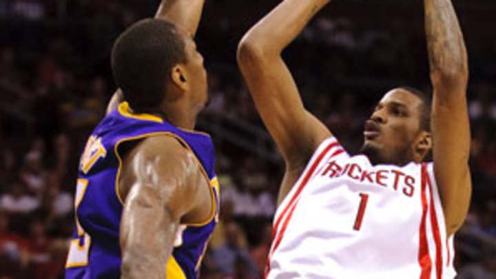 NBA Roundtable: Did Lakers make mistake signing Artest over Ariza?