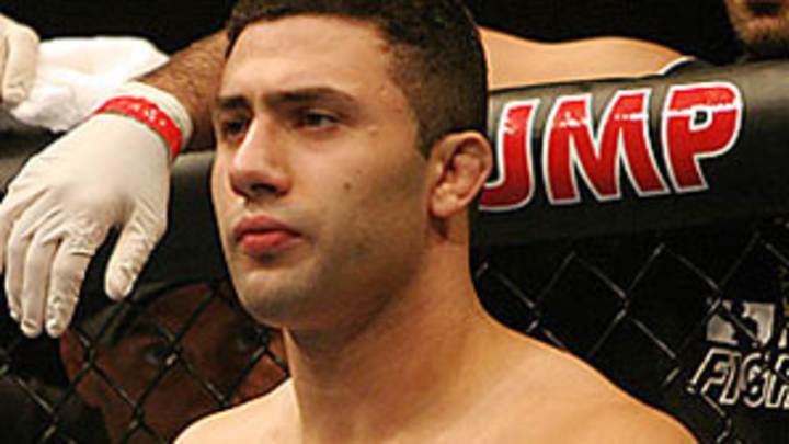 Parisyan-Yoshida bout scrapped