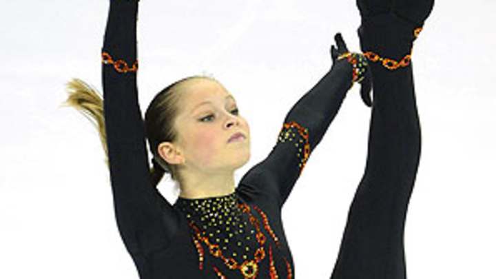 Julia Lipnitskaia takes the lead after Cup of China short program