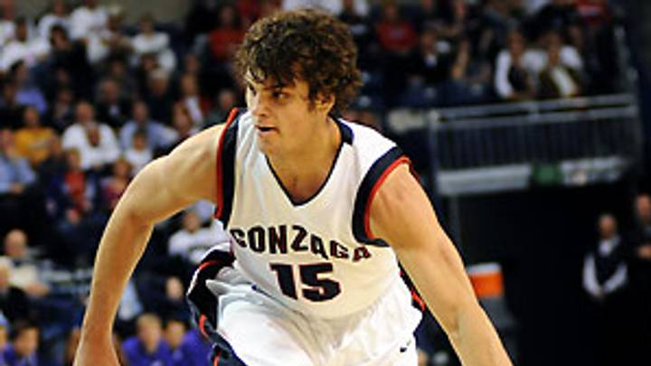 Breaking down NCAA's annual media mock bracket; more notes