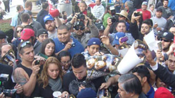 Marquez all smiles ahead of Pacquiao fight