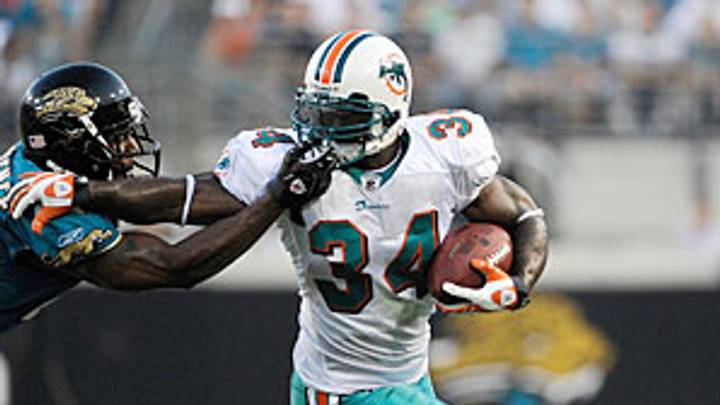 Camp battles: Miami