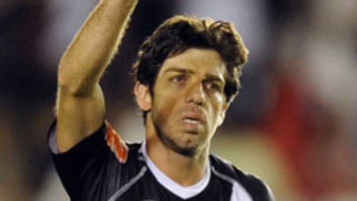 Brazilian star Juninho signs with Red Bulls Brazilian star Juninho signs with Red Bulls