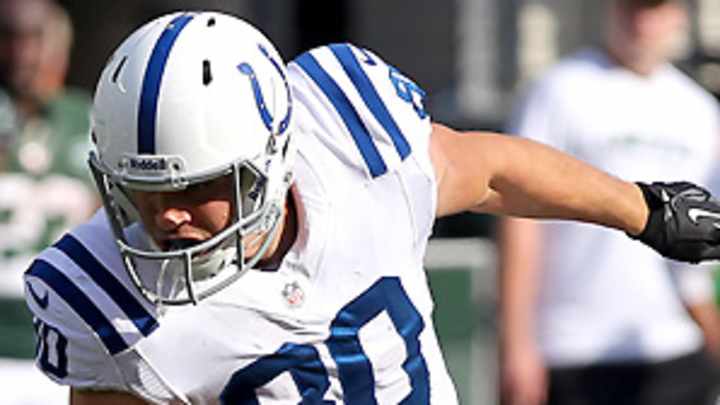 Colts rule out starters Fleener, Davis against Dolphins