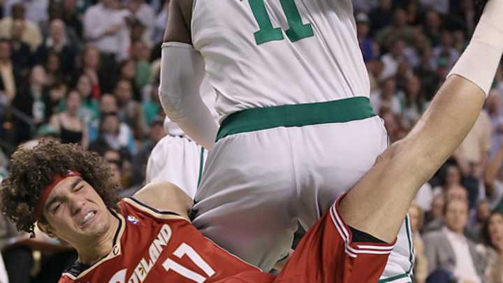 Player's Poll: NBA's Biggest Flopper Player's Poll: NBA's Biggest Flopper