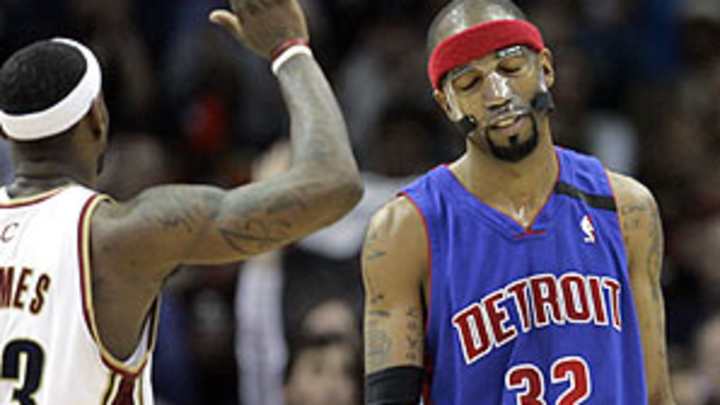 Playoff observations: Pistons' end, Mutombo's injury, Lakers' issues