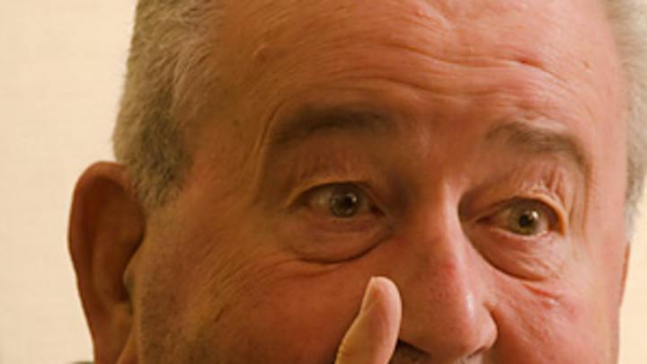 Grondona backs down amid outcry over combining top divisions