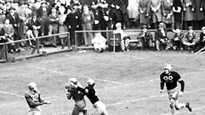 Ranking the 10 best No. 1 vs. No. 2 regular-season matchups in history