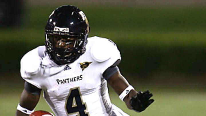 Game-breaking speedster Hilton putting upstart FIU on the map Game-breaking speedster Hilton putting upstart FIU on the map