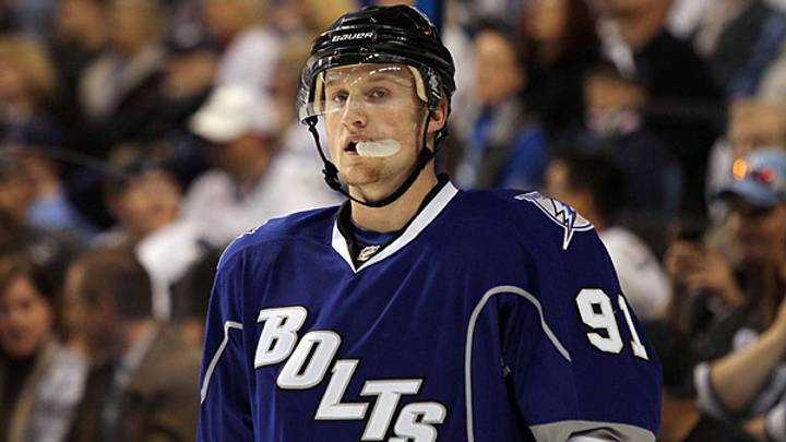 Beer leaguers no substitute for the real thing; more signs of lockout damage Beer leaguers no substitute for the real thing; more signs of lockout damage