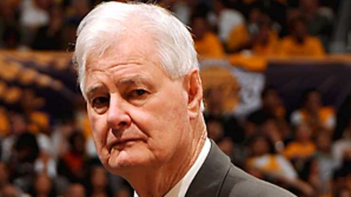 'Triangle' innovator Winter deserves place in hoops Hall 'Triangle' innovator Winter deserves place in hoops Hall