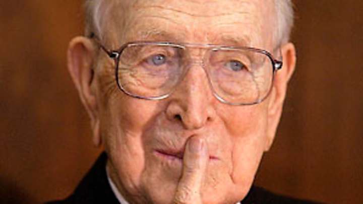 For legendary coach Wooden, poetry was a passion, escape For legendary coach Wooden, poetry was a passion, escape