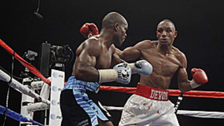 Alexander taking risky shot at redemption vs. Matthysse