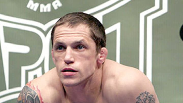 Sources: Curran injured, won't make bantamweight debut Sources: Curran injured, won't make bantamweight debut