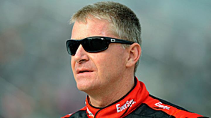 Jeff Burton has carpal tunnel surgery on wrist