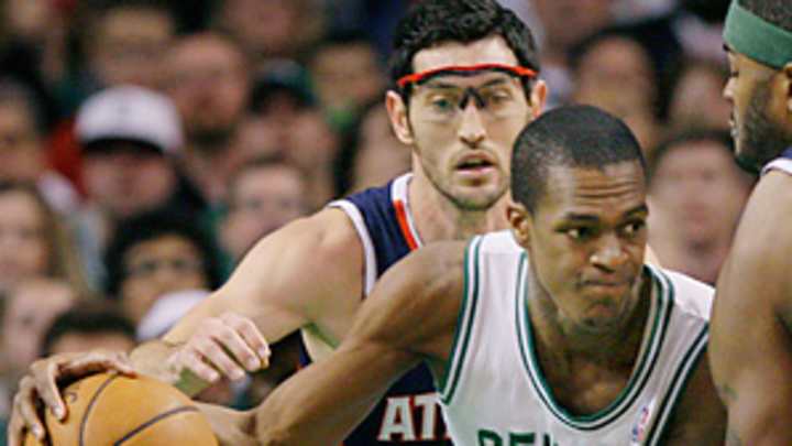 Celtics' late-season resurgence typified in gritty win over Hawks