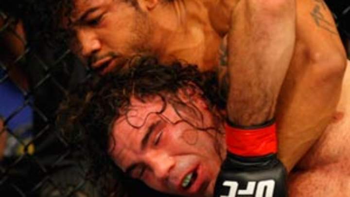 Guida steals show, but Henderson wins fight