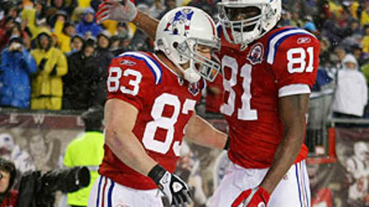 Bus Stops: Patriots turning it on; why Titans won't be down long Bus Stops: Patriots turning it on; why Titans won't be down long