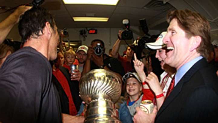 Sharks' Roenick rips Red Wings' Babcock over Chelios