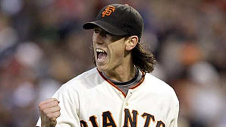 Hot Stove Report: All eyes are on Tim Lincecum and the Giants