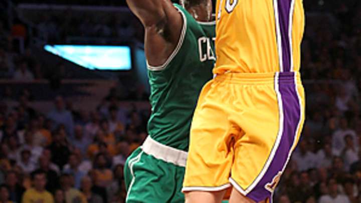 Lakers' romp opens door to Game 7 between NBA's flagship franchises Lakers' romp opens door to Game 7 between NBA's flagship franchises